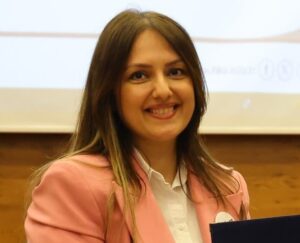 Doç. Dr. Zeynep ÖZGÜNER